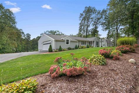 63 Pollard Rd, Plaistow, NH 03865 - MLS 5062986 - Coldwell Banker
