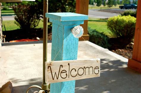 Cute DIY Welcome Signs for Your Home