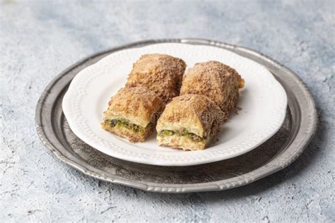 Tradicional Turco Nuevo Postre Frio Baklava Lechosa Con Pistachio