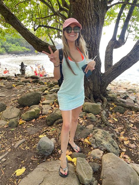 ATKGirlfriends On Twitter Bent Over Grabbing That Ass And Pulling Her Ass Cheeks Wide Check