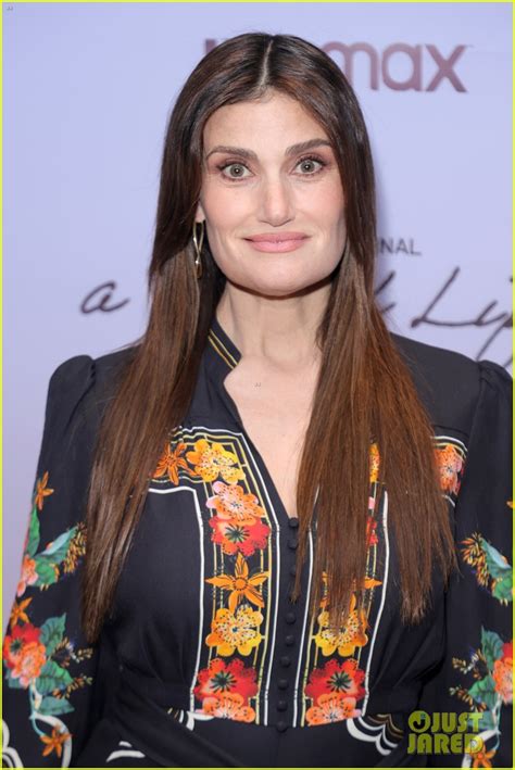 Idina Menzel Reveals She Underwent Ivf While Touring To Try And Have Baby