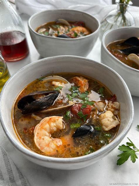 Easy Cioppino Recipe (Seafood Stew) – Domajax