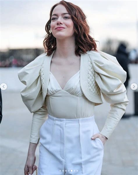 Nữ chính phim ngập cảnh nóng vừa giành giải Oscar có làn da trắng mịn mặc bikini gây sốt