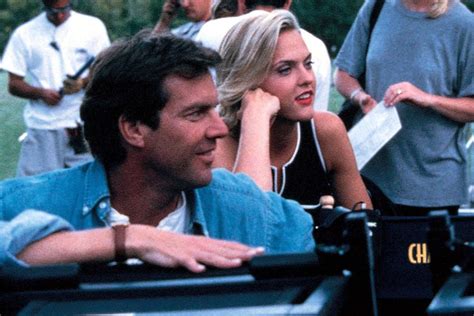 Dennis Quaid Engaged See The Parent Trap Costar Elaine Hendrixs Reaction