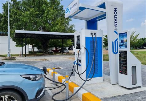 Uttar Pradesh Invites Bids To Set Up 58 Ev Charging Stations