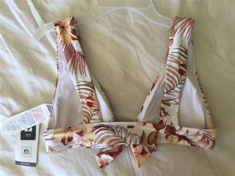 Rip Curl Womens Lelani Deep V Bikini Top Small White Nwt Ebay