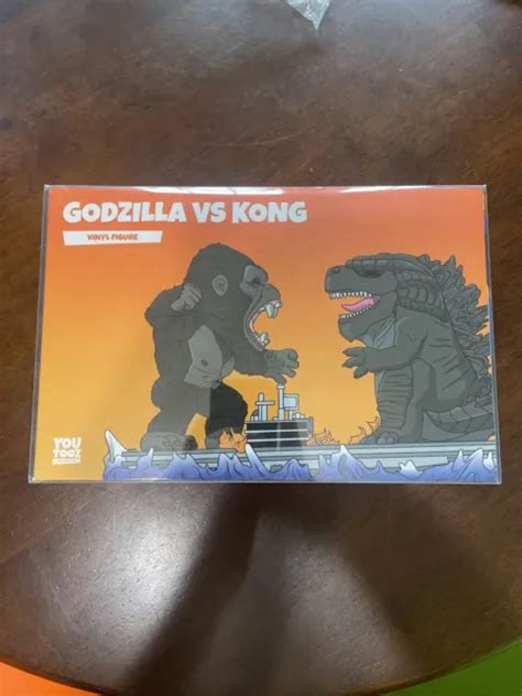 Youtooz Collectibles Godzilla Vs Kong Vinyl Figure Aircraft Carrier