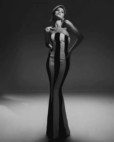 Sexy Photos Of Zendaya Half Nude Pics The Day Made