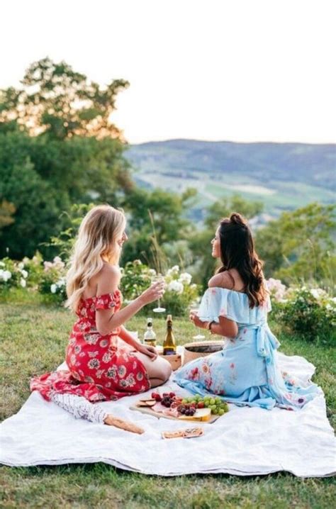 Pin by Teresa Clark on Picnic Perfect | Picnic photo shoot, Picnic ...