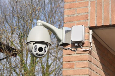 Sicurezza In Casa Con Le Telecamere Idee Allarmi E Impianti Di Sicurezza