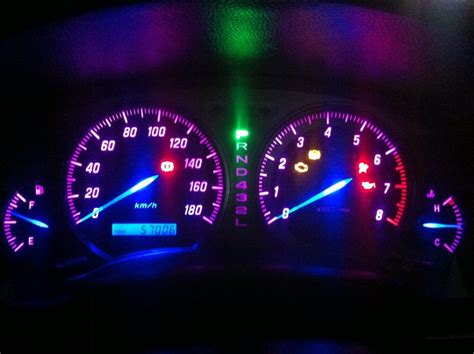 Подсветка спидометра и климата.