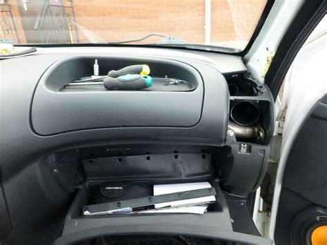 Замена моторчика отопителя — Lada Калина Универсал (1G), 1,6 л, 2012 ...