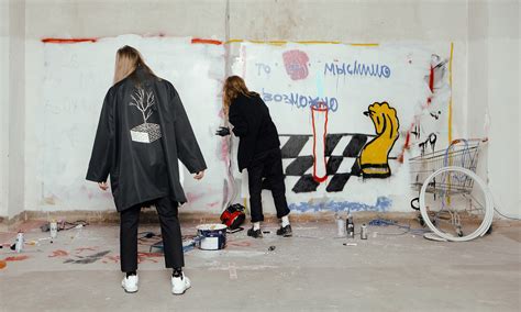 俄罗斯品牌 VOLCHOK 释出 “REPLICA” 系列 Lookbook – NOWRE现客