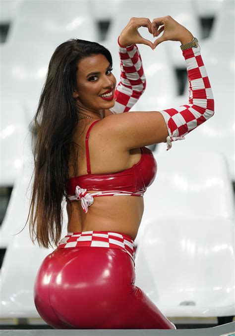 World Cup's 'hottest fan' Ivana Knoll stopped by 'rude' security