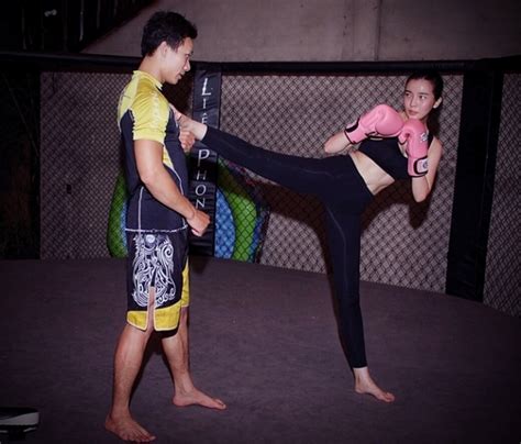 B Ch C Ng Ty B T M Hot Girl Em Ch A U V V I D N Trai P H T M I Ch V Qu G I C M