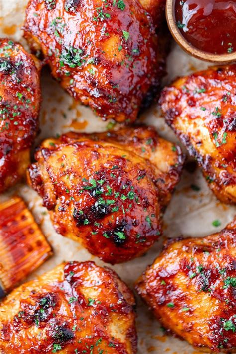 how long to cook bbq chicken thighs in oven