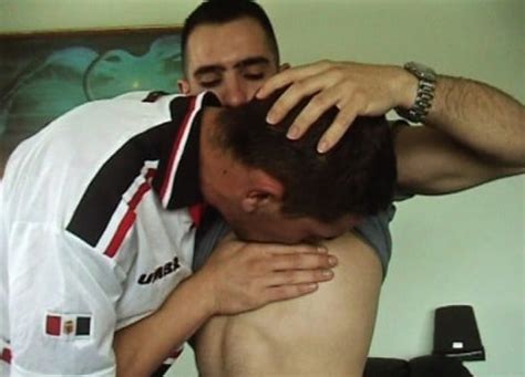 Nouvelles vidéos porno gay sur Sketboy