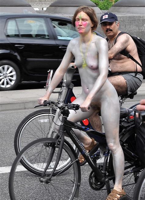 Esther Bunting London Wnbr World Naked Bike Ride Porn Gallery