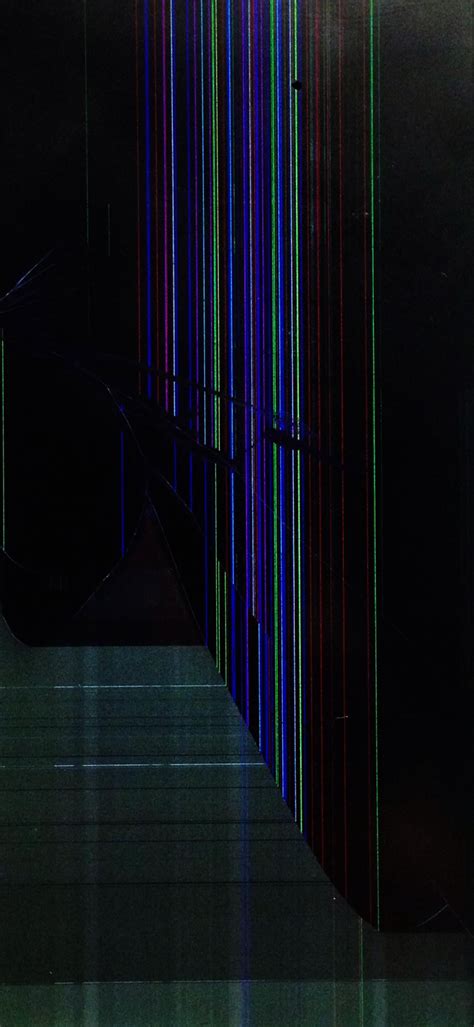 cracked wallpaper