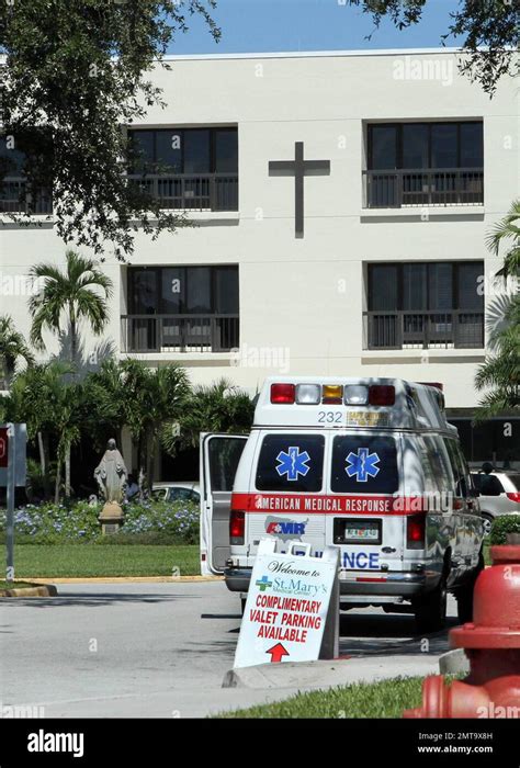 Se ha informado que St Mary s Hospital trasladó a una paciente para dar