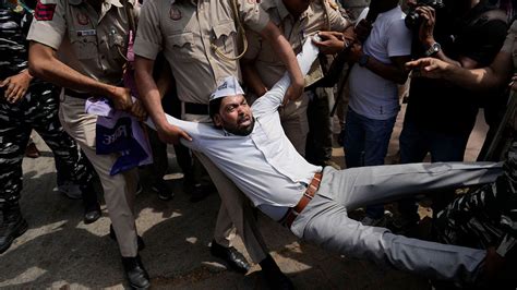 indian police detain dozens  protesters demanding release