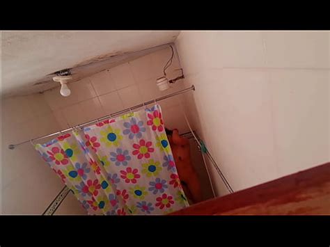 Espiando A La Amiga De Mi Esposa De Vacaciones Xvideos