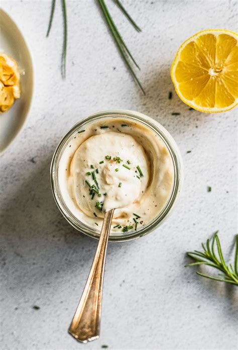 Ridiculously Easy Roasted Garlic Aioli Sauce