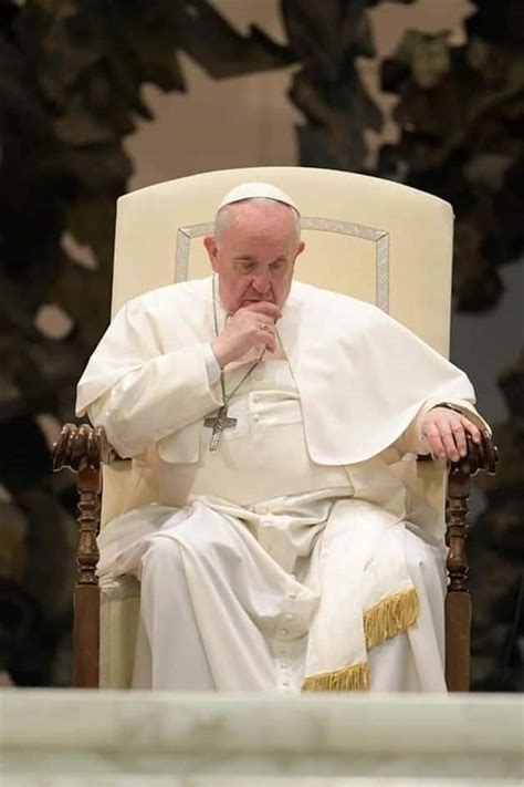 Papa Francisco aprueba bendición a parejas gay Luz Noticias