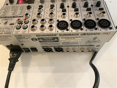 Eurorack UB1204FX-Pro - Behringer Eurorack UB1204FX-Pro - Audiofanzine