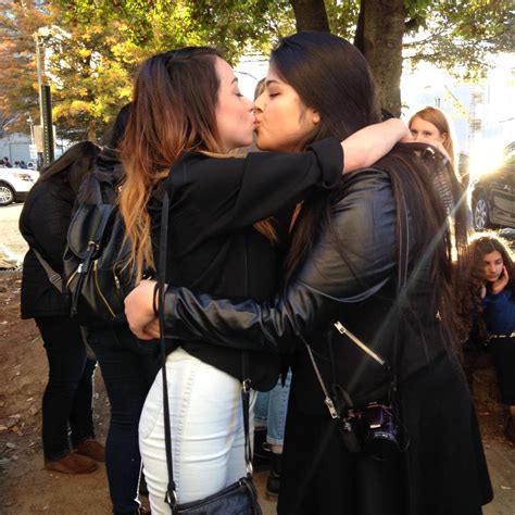 Jocelyn On Twitter Met My Lesbian Lover T Co VnW DM EG