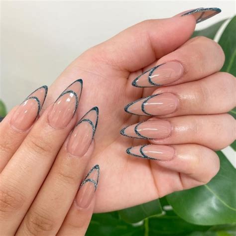 Stylish Ways To Wear Nude Nails Nude With Glitter Teal Lines