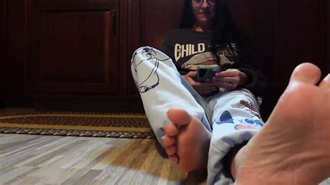 Free Milf Feet Porn Videos Xhamster