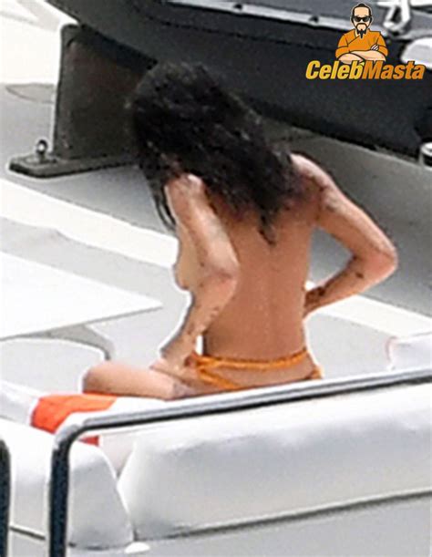 Zoe Kravitz Nude Photos Videos Celeb Masta