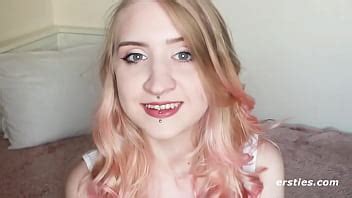 Aurora Sacude Su Culo Por Nosotros XVIDEOS