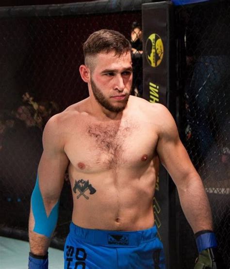 Игорь «Гора» Уваров — Бои, Результаты, Статистика, Биография, Рост, Вес