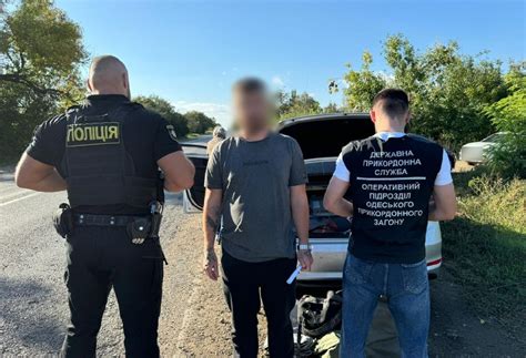 Тариф в 7000 доларів: на Одещині викрили канал переправлення ухилянтів ...