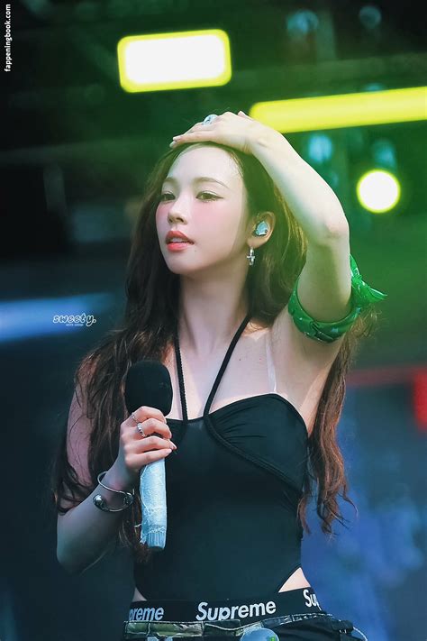 Katarinabluu Aespa Karina Karinamasfina Nude OnlyFans Leaks Fappening FappeningBook