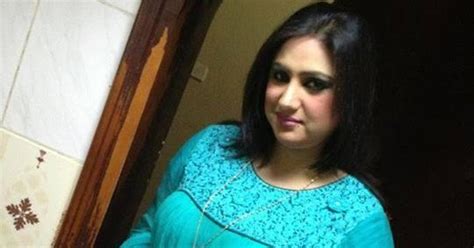 Bachpan Ki Garm Yaden Or Chudiyan Hindi Gay Kahani