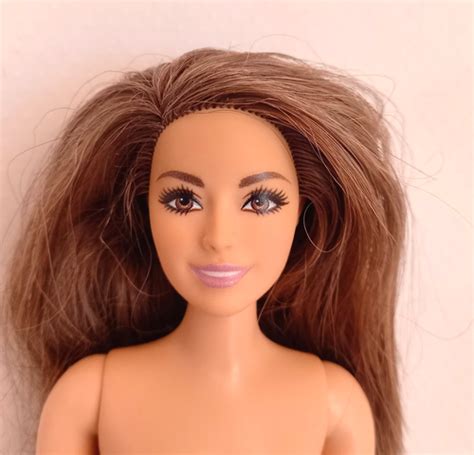 Barbie Fashionistas Doll 149 Long Brunette Hair GHW63 NUDE CURVY 2019
