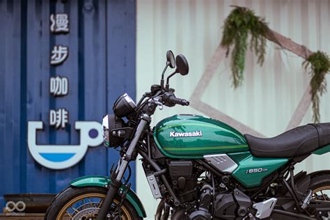 深綠配金黃2024 KAWASAKI Z900RS Yellow Ball Edition 新塗裝日本亮相 SUPERMOTO8