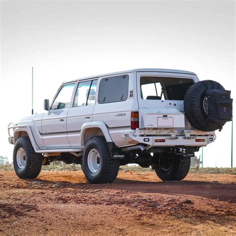 toyota landcruiser  series rear bar tow bar rear bar  cruiser