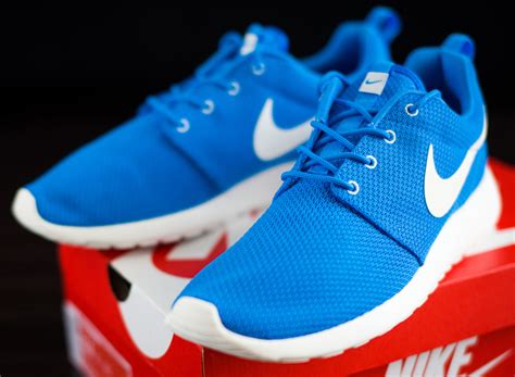Nike Roshe Run "Blue Hero" - SneakerNews.com