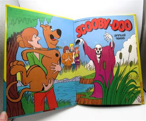 Vintage Rare Scooby Doo Annual Hanna Barbera Scrappy Doo Hardback