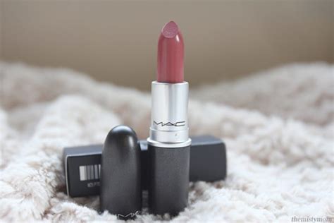 Nude Lipstick Shades From Pinks To Browns Here Are Aae S Favourites