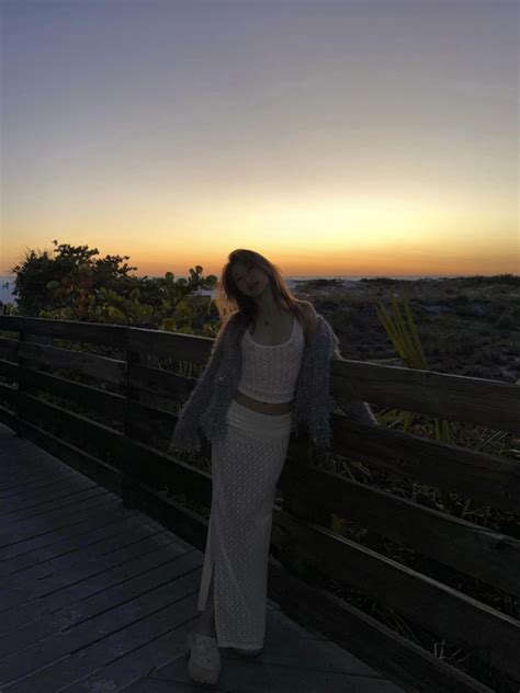 Hotgirl TDDC Phạm Như Phương sau khi giải nghệ có cuộc sống sang chảnh ở Mỹ mặc bikini khoe vóc