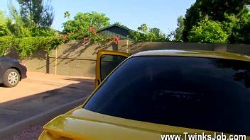 Porno gay La vie d un vendeur de porte à porte est totalement rejetée XVIDEOS