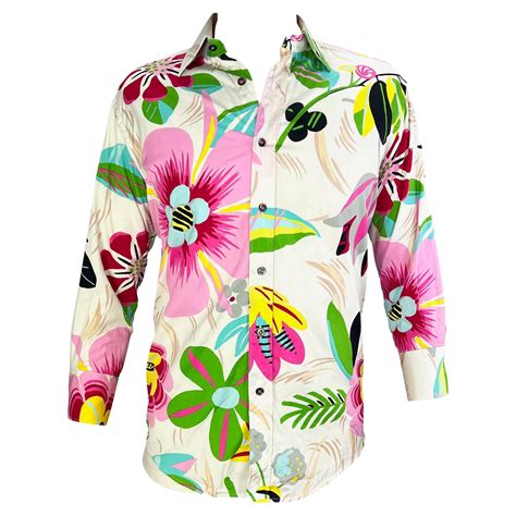 Gucci C S Iconic Flora Print White Silk V Neck Pussy Bow Blouse Top At Stdibs Gucci