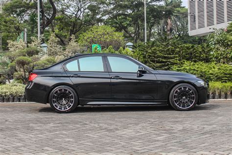 Permaisuri | Radi8 R8SD11 with BMW 3 Series