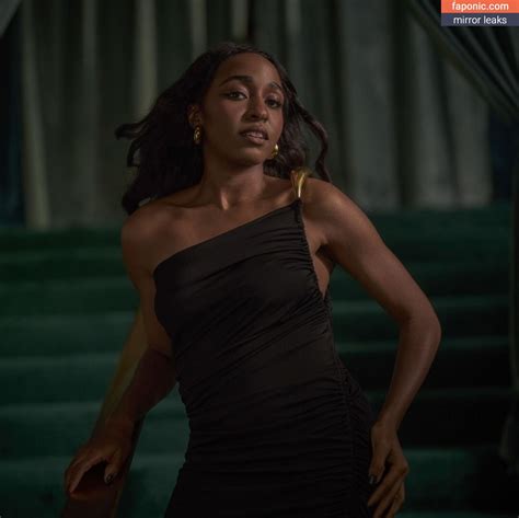 Ayo Edebiri Aka Ayoedebiri Nude Leaks Photo 14 Faponic