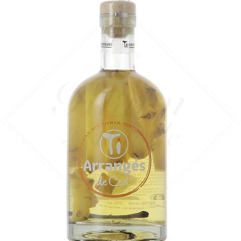 Les Rhums de Ced Ti Arrangés Ananas Victoria 70 cl 32 est en stock